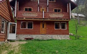 Крайня Хата